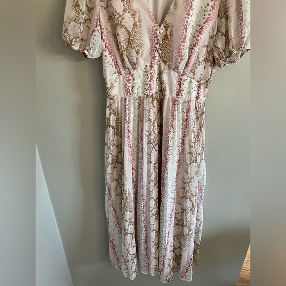 LUCY PARIS dress animal print romantic - Picture 11 of 12